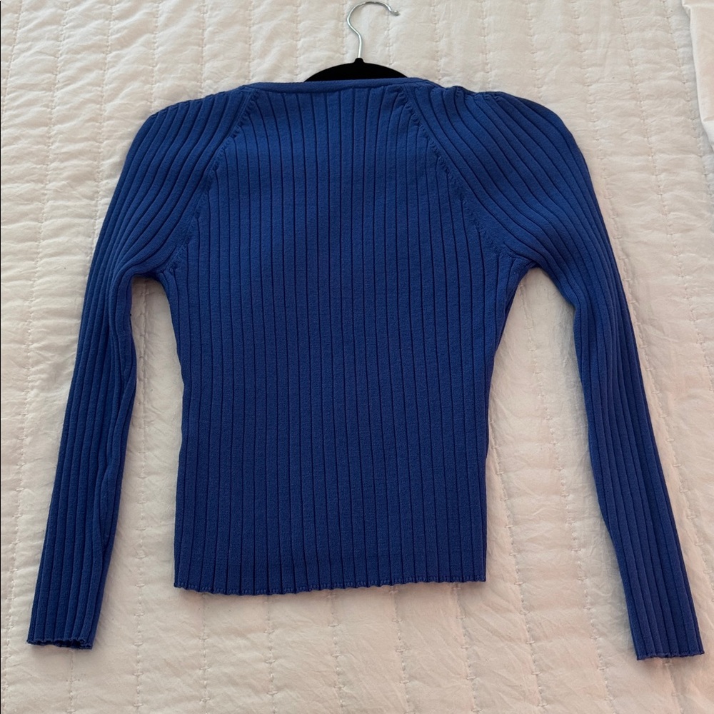 Zara V-Neck Ribbed Sweater - Picture 3 of 3